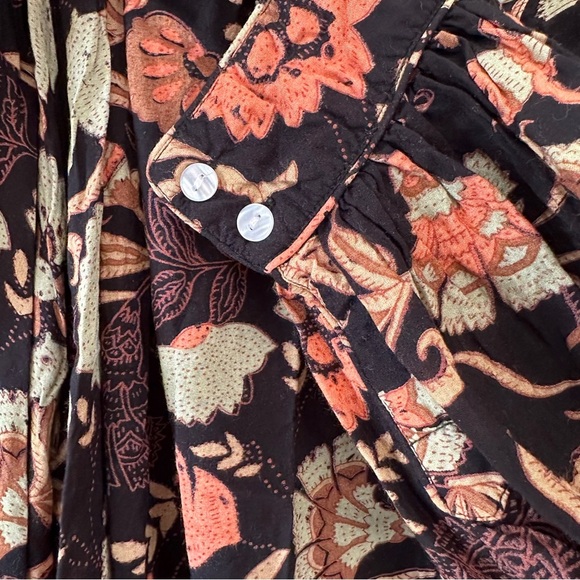 Roller Rabbit Women’s Soft Button Down Shirt Blouse Black Coral Beige Size XL - Picture 4 of 7